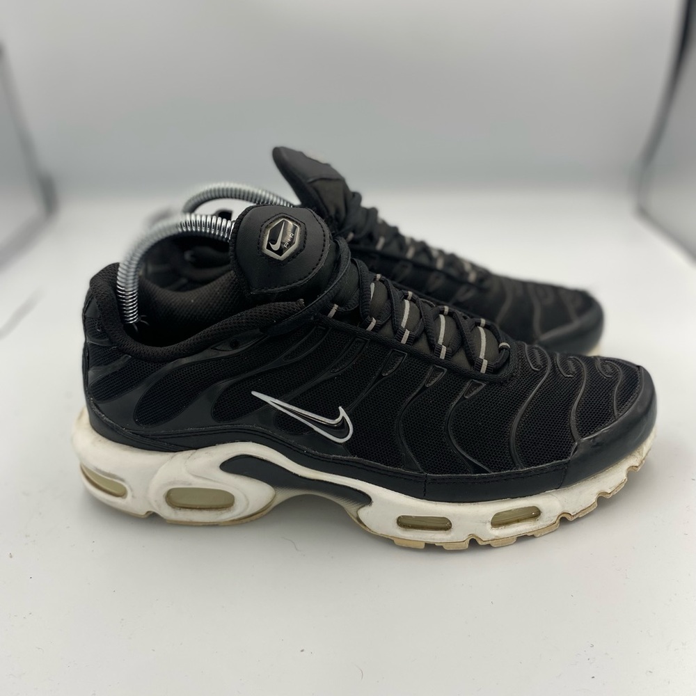 Women’s Size 9 Nike Air Max Plus Black / White Used